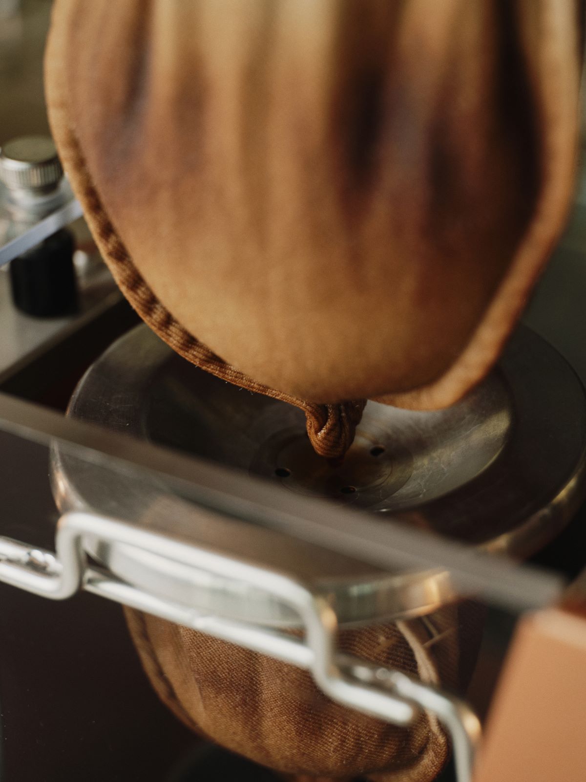 独自の黄金比から生まれる「ミルク珈琲」